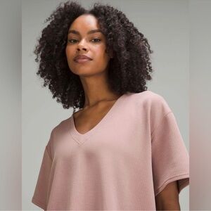 lululemon athletica Softstreme v neck relaxed ribbed size 8